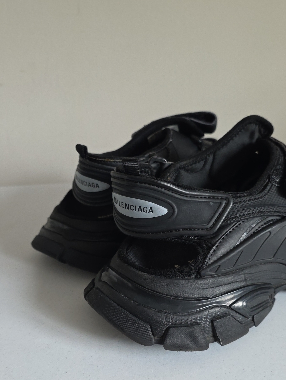 BALENCIAGA | Track Sandals Triple Black Straps mens SZ 11 - Picture 5 of 7